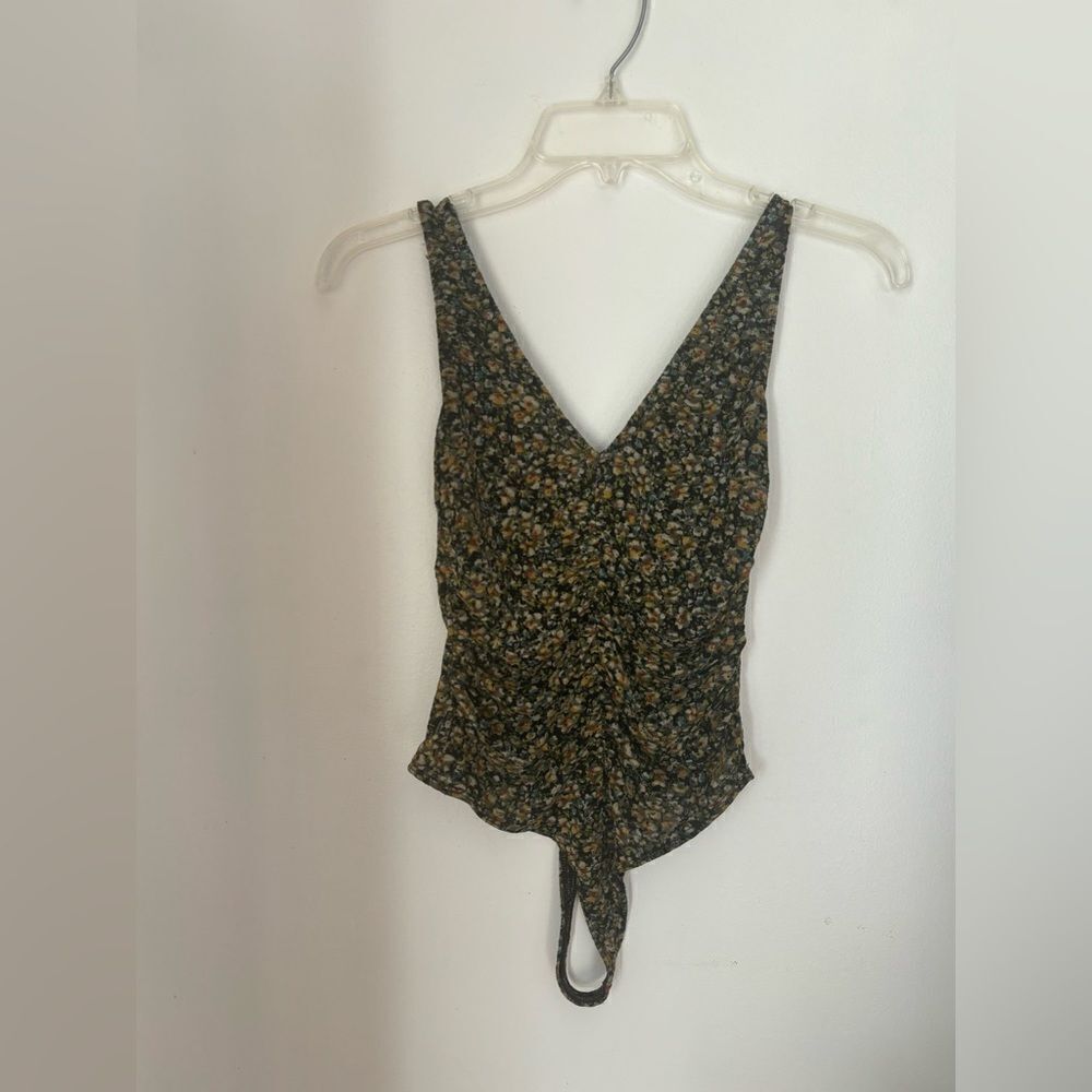 Leith Floral Ruched Bodysuit Size XS Dark Floral V-Neck